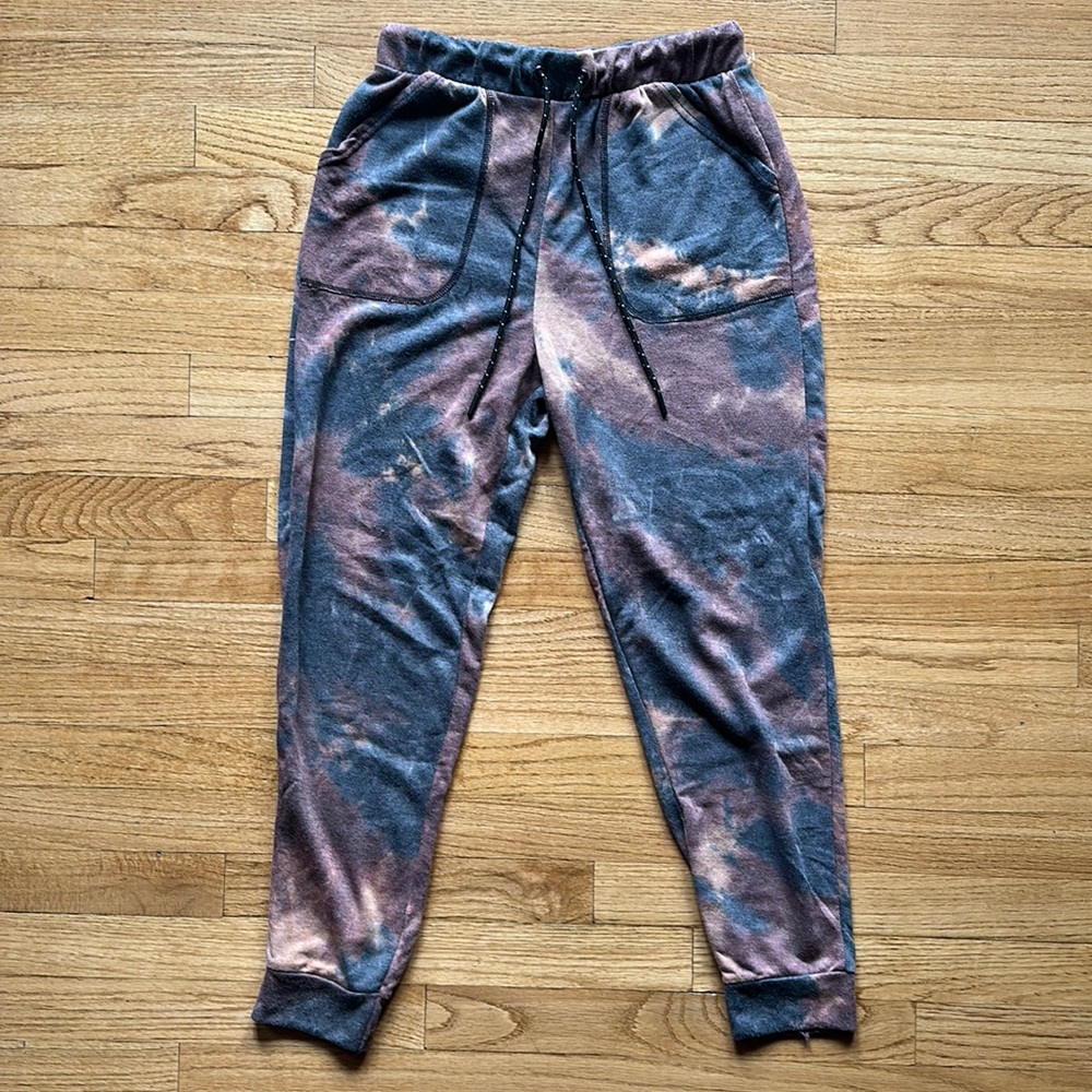 Derek Heart Joggers size: M